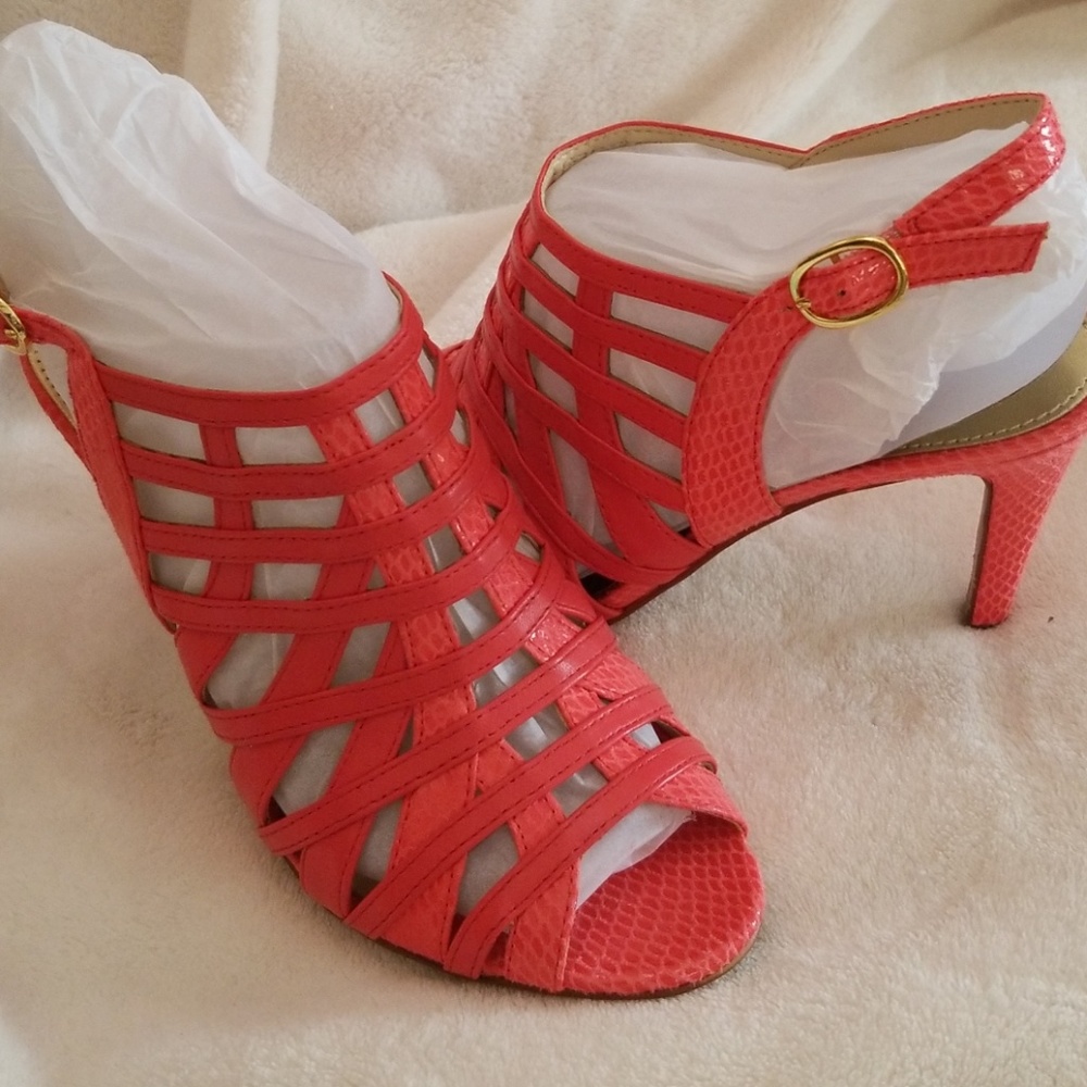 Marc Fisher Coral Nalora Sandals Size 5 M - Picture 2 of 4